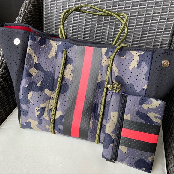 The Charli | Large Woven Neoprene Tote with Wristlet | Onyx with Mocha Stripe main image 0